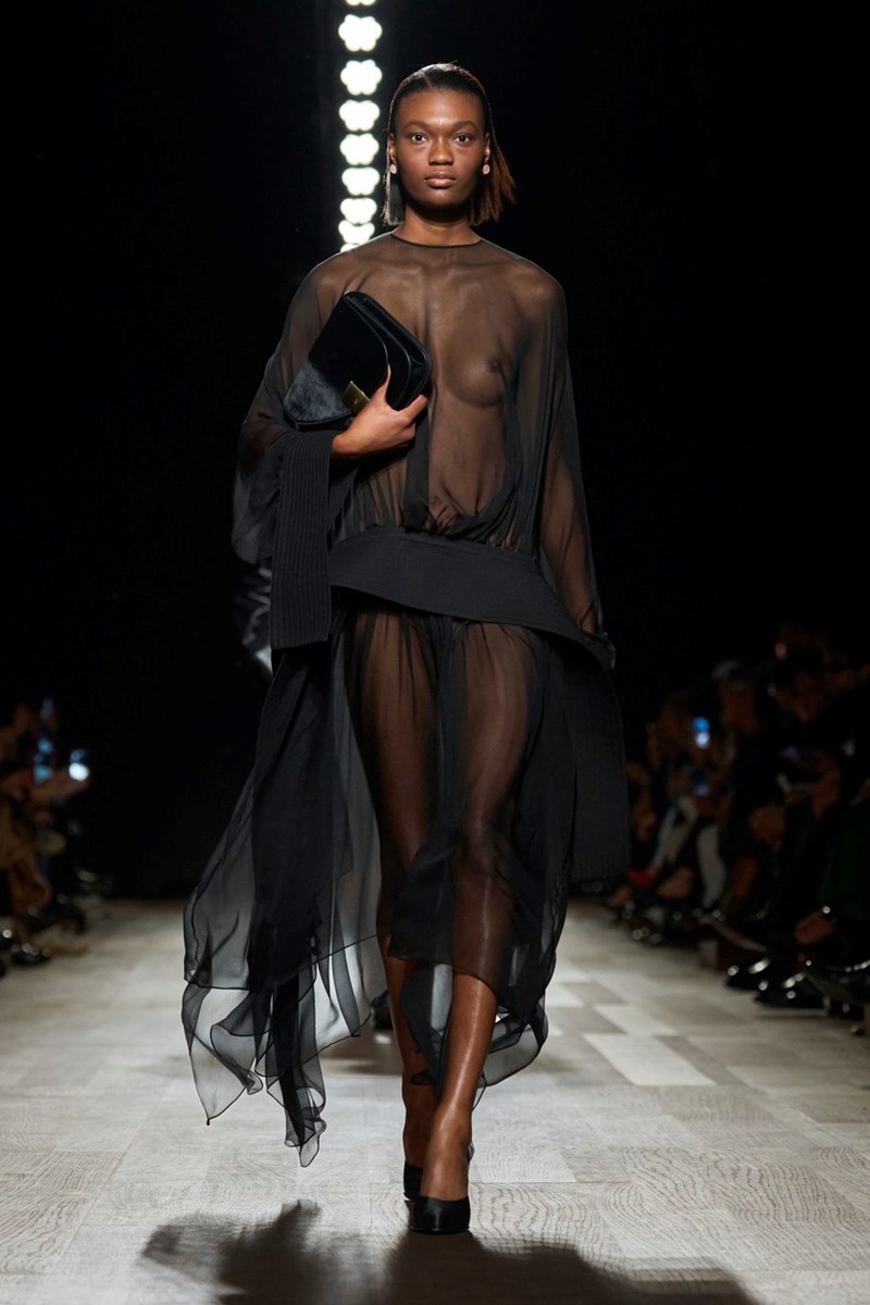 Τα trends που θα φοράμε το φθινόπωρο του 2024 - εικόνα 18