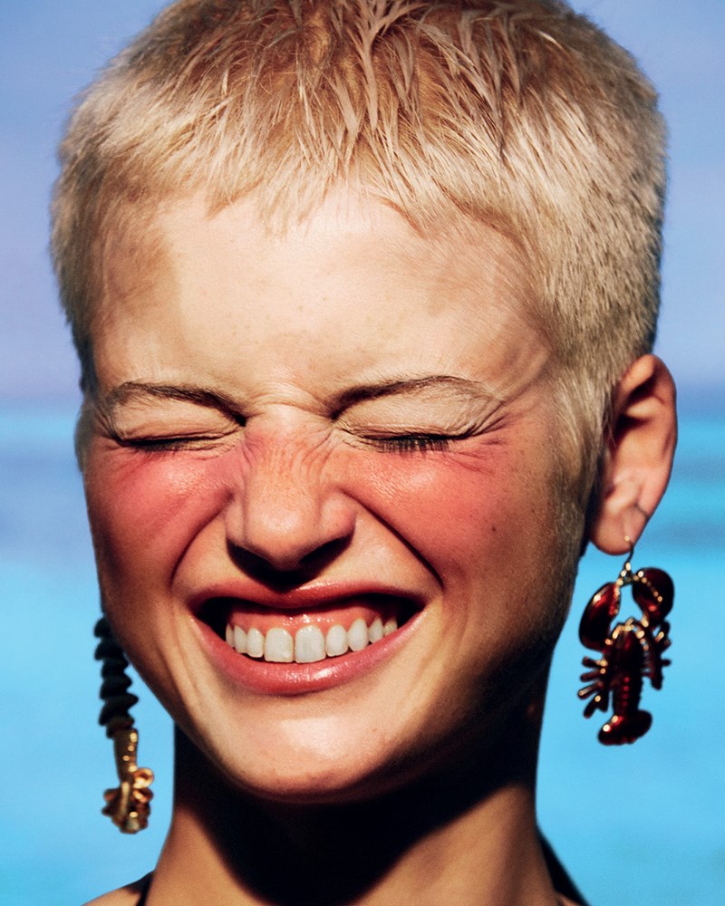 ELLE ΑΥΓΟΥΣΤΟΥ: Θάλασσα, ήλιος και αγάπη - εικόνα 9