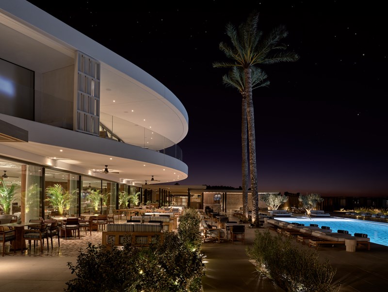 ORA για BBQ: Μια ξεχωριστή εμπειρία μπάρμπεκιου δίπλα στο κύμα - εικόνα 1