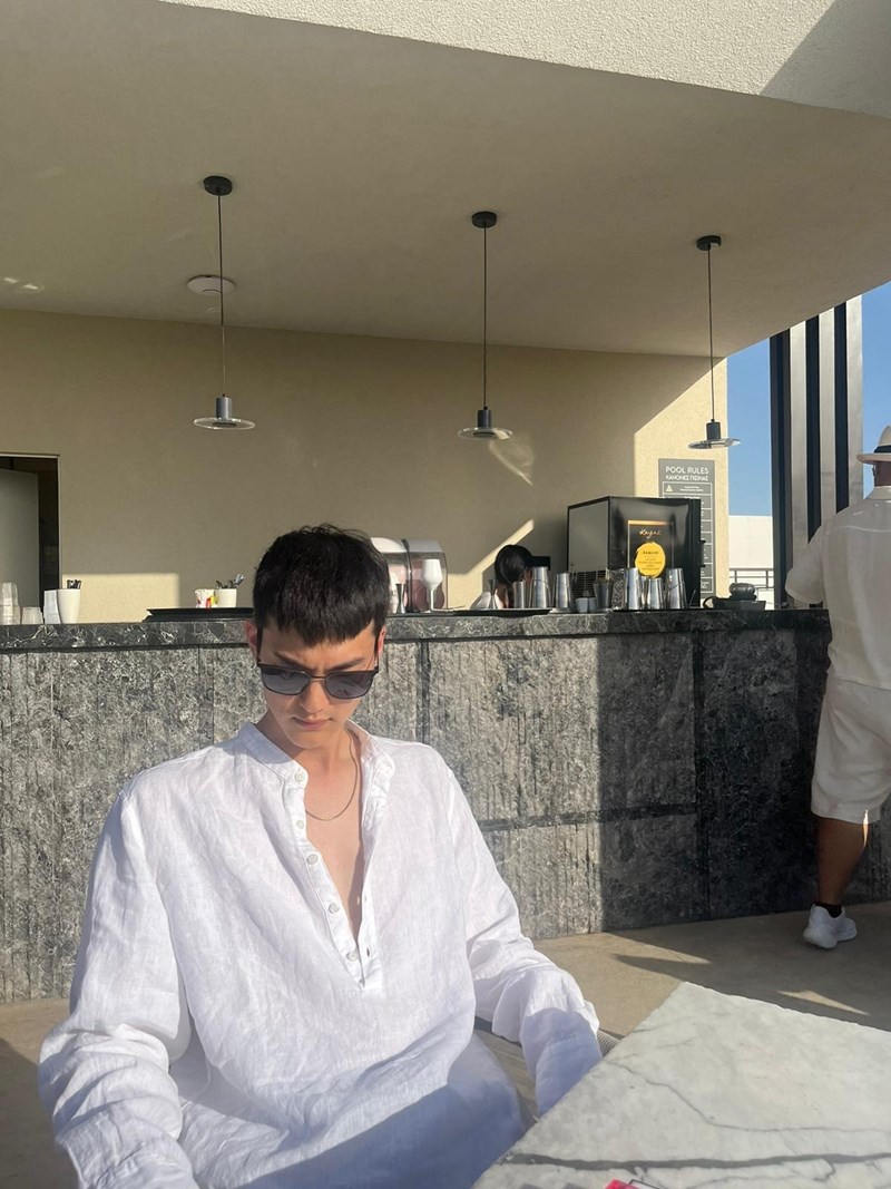 Οι Κορεάτες stars αγαπούν τα fashion essentials του brand Dirty Laundry - εικόνα 2