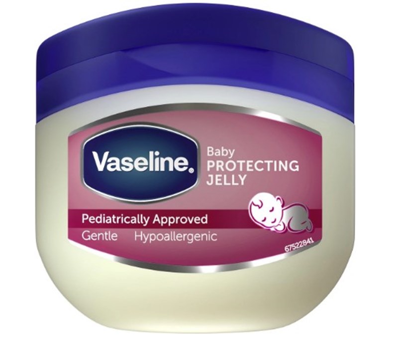 All about Vaseline: Κι όμως έχει 101 διαφορετικούς τρόπους χρήσης - εικόνα 3