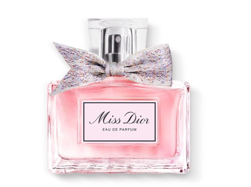 6 iconic αρώματα φρεσκάδας που μπορείς να βρεις τώρα με μεγάλη έκπτωση - εικόνα 5