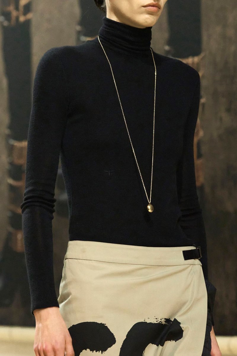 5 τάσεις στα κοσμήματα που θα βλέπουμε παντού το φθινόπωρο - εικόνα 1