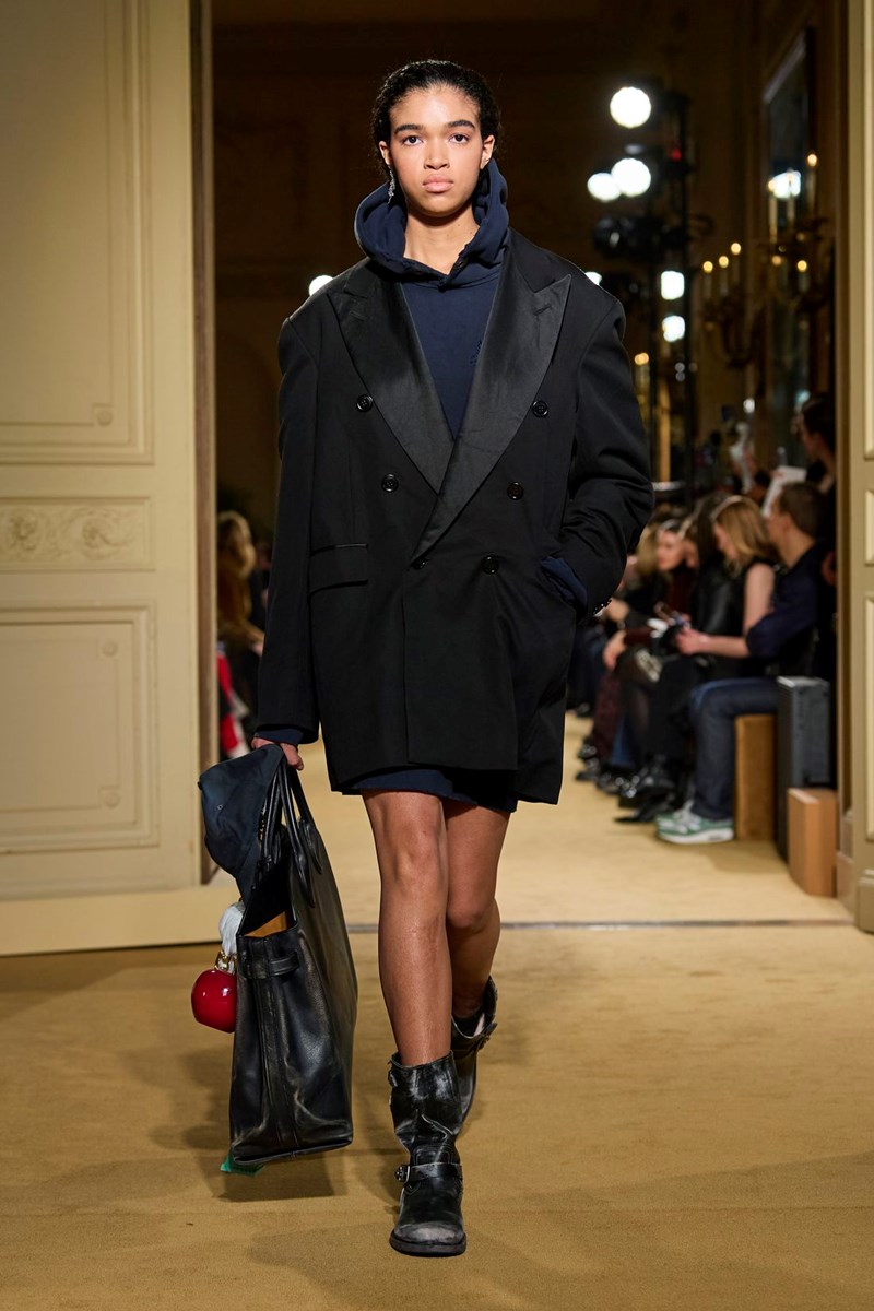 Η "ρεαλιστική" τάση στις τσάντες που θα δοκιμάσουμε αυτό το φθινόπωρο - εικόνα 4