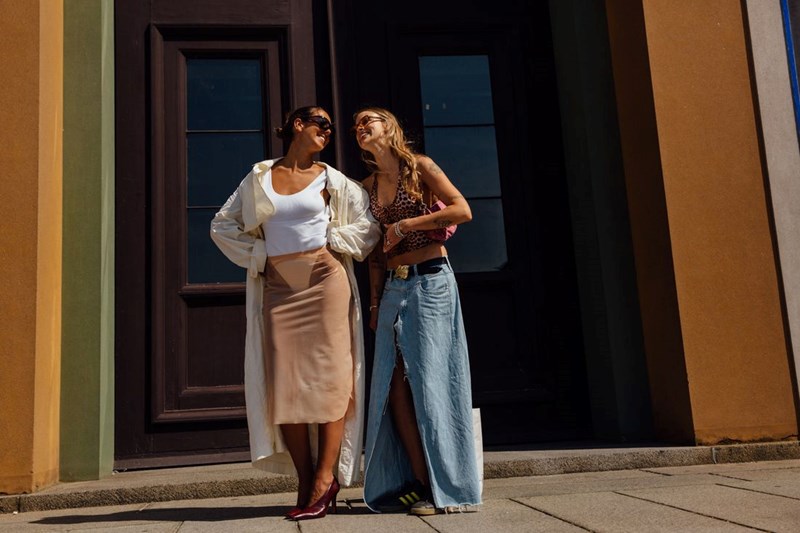 Αυτή είναι η φούστα που έγινε viral τις τελευταίες ημέρες και θεωρείται "must" κατά τη fashion κοινότητα - εικόνα 7