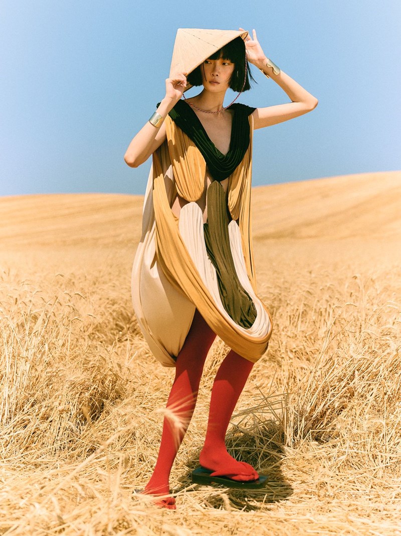 "Θέρος ανίκατε μάχαν": Οι pre-fall συλλογές παρουσιάζονται κάτω από τον καλοκαιρινό ήλιο - εικόνα 5