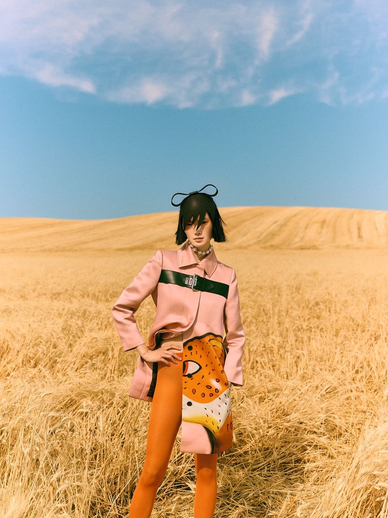 "Θέρος ανίκατε μάχαν": Οι pre-fall συλλογές παρουσιάζονται κάτω από τον καλοκαιρινό ήλιο - εικόνα 8