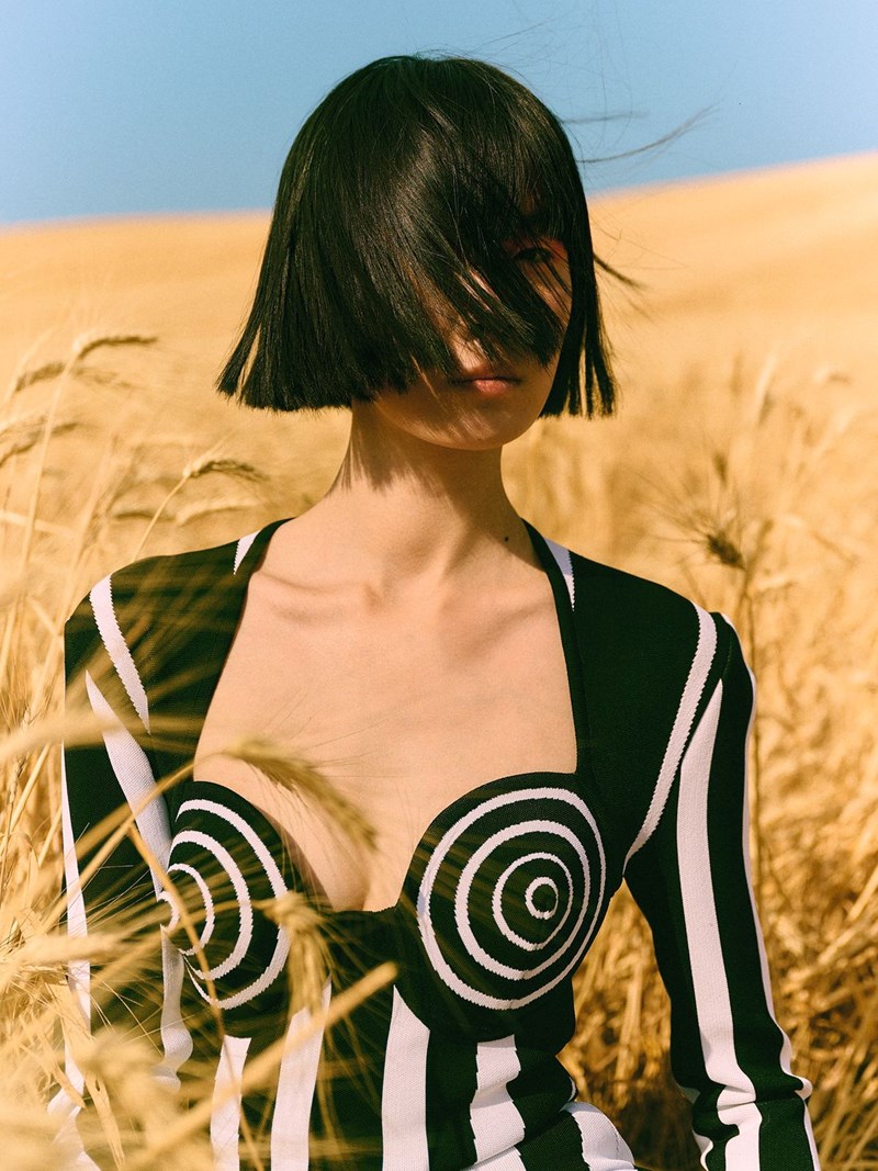 "Θέρος ανίκατε μάχαν": Οι pre-fall συλλογές παρουσιάζονται κάτω από τον καλοκαιρινό ήλιο - εικόνα 7