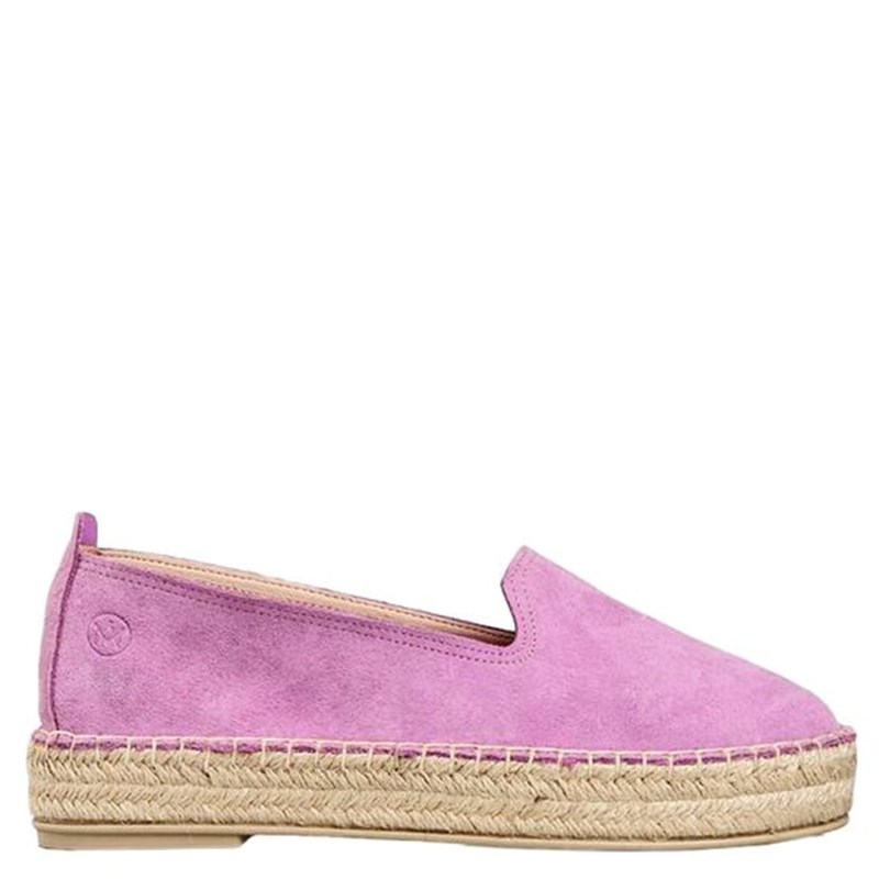 Ανακαλύψαμε τις πιο stylish flat εσπαντρίγιες που θα φοράς από τώρα μέχρι το φθινόπωρο - εικόνα 5