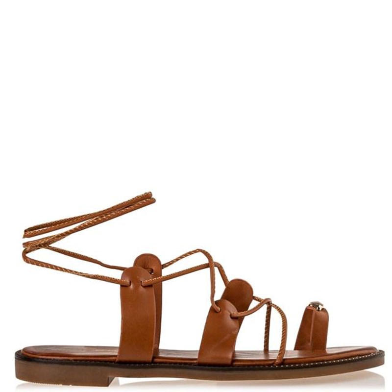 Cappuccino: Πώς να συνδυάσεις το καφέ με το λευκό στις τελευταίες σου καλοκαιρινές εμφανίσεις - εικόνα 8