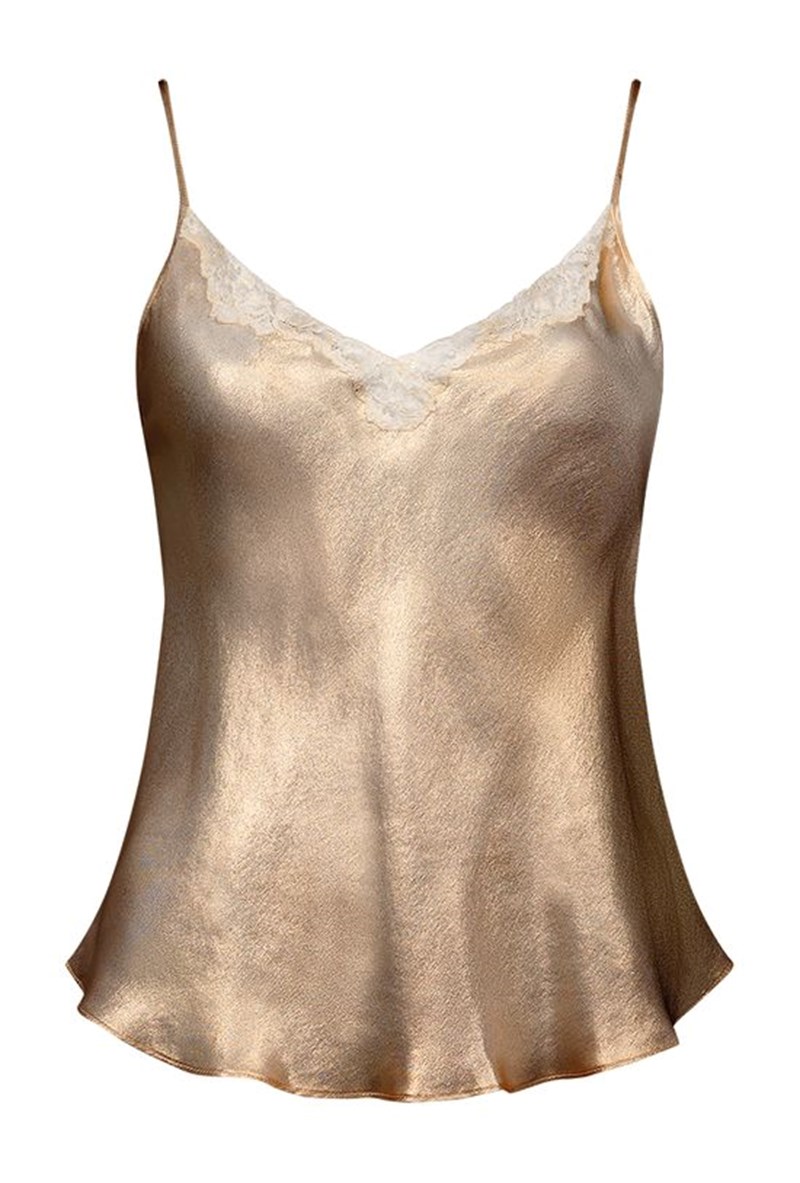 Cappuccino: Πώς να συνδυάσεις το καφέ με το λευκό στις τελευταίες σου καλοκαιρινές εμφανίσεις - εικόνα 12