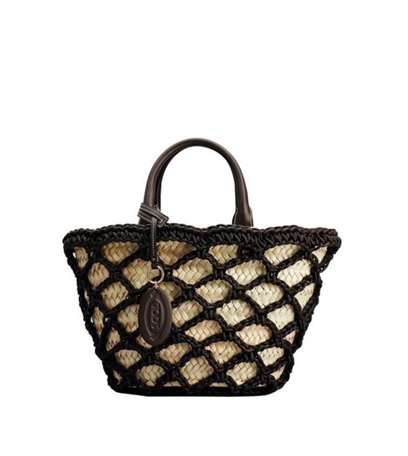 Cappuccino: Πώς να συνδυάσεις το καφέ με το λευκό στις τελευταίες σου καλοκαιρινές εμφανίσεις - εικόνα 13