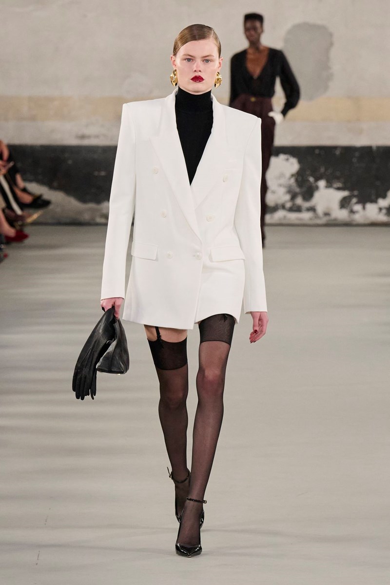 "The Femme Paradox": Η νέα συλλογή της Elisabetta Franchi ενσαρκώνει την πιο αγνή μορφή της γυναικείας ενδυνάμωσης - εικόνα 10