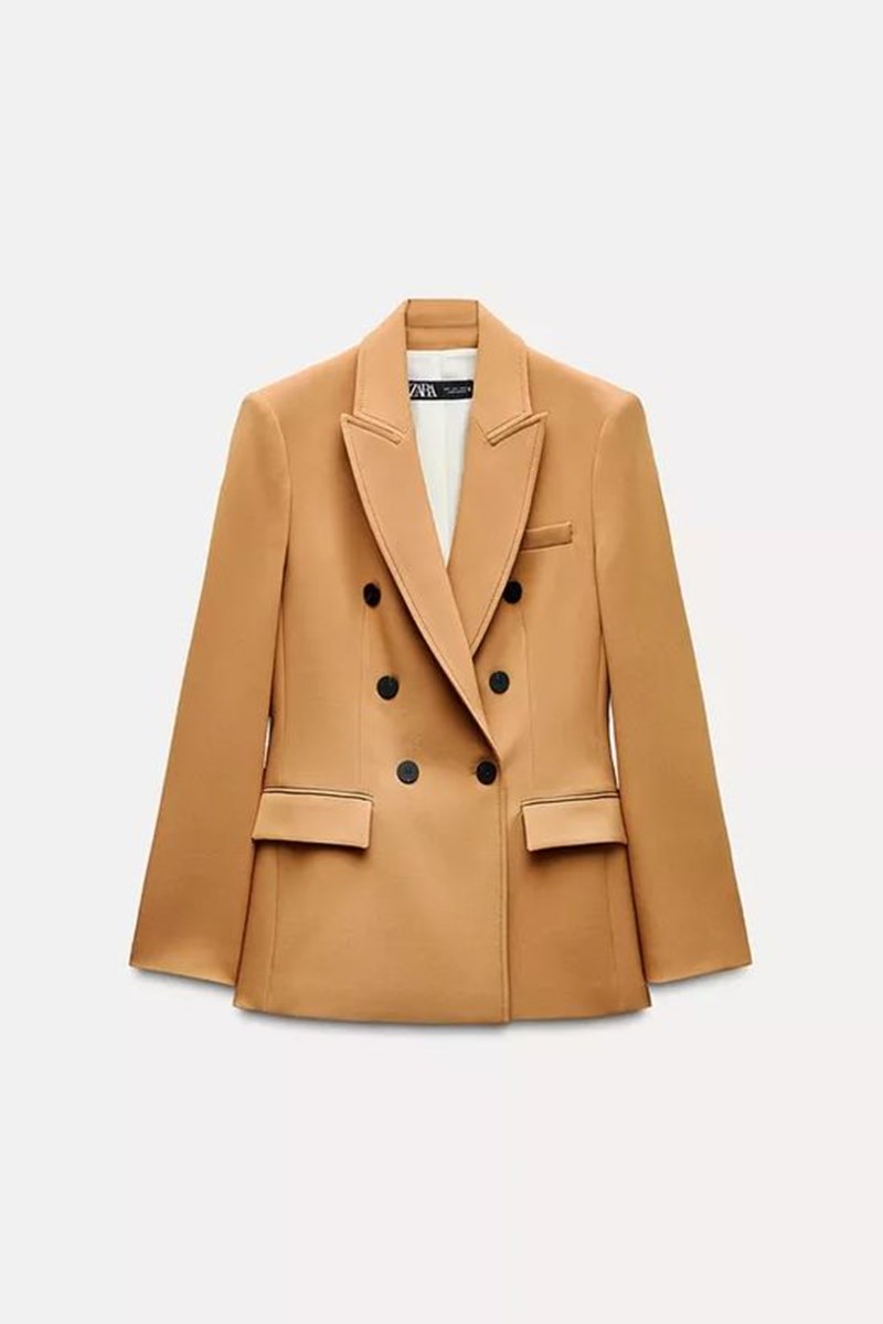 Τα πιο stylish blazers που θα φοράς αυτή την περίοδο ως πανωφόρια - εικόνα 10