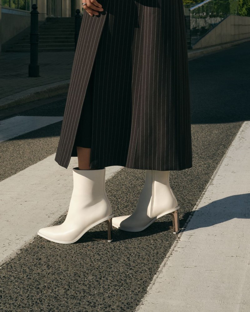 Ψάχνεις για φθινοπωρινή έμπνευση; Αυτός είναι απόλυτος προορισμός shopping για παπούτσια και αξεσουάρ - εικόνα 4