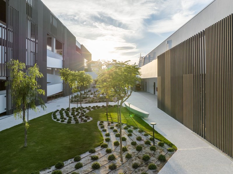 Τα συστήματα της ALUMIL «ντύνουν» το Κέντρο Φροντίδας ΑμεΑ, το πρώτο κτίριο στο The Ellinikon! - εικόνα 3