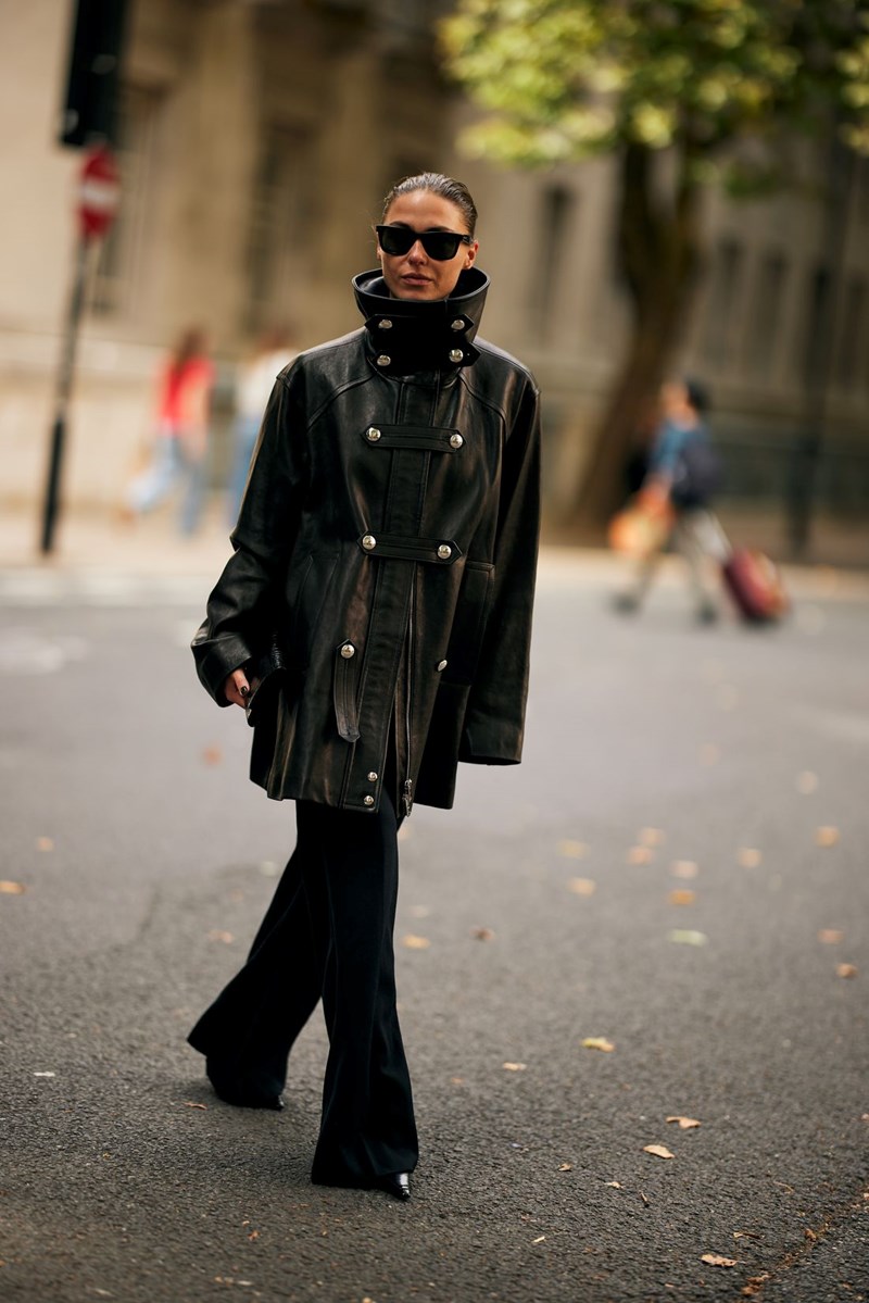 LFW SS25: Το street style του Λονδίνου θα σου δώσει έμπνευση για τα καθημερινά φθινοπωρινά σου looks - εικόνα 6