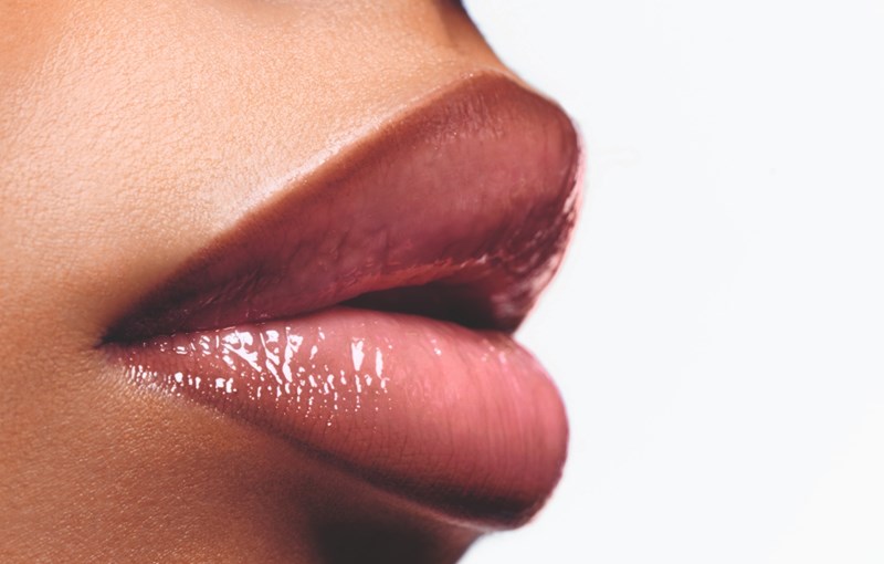Όλα όσα χρειαζόμαστε για να πετύχουμε τέλειο nude χρώμα στα χείλη μας - εικόνα 3