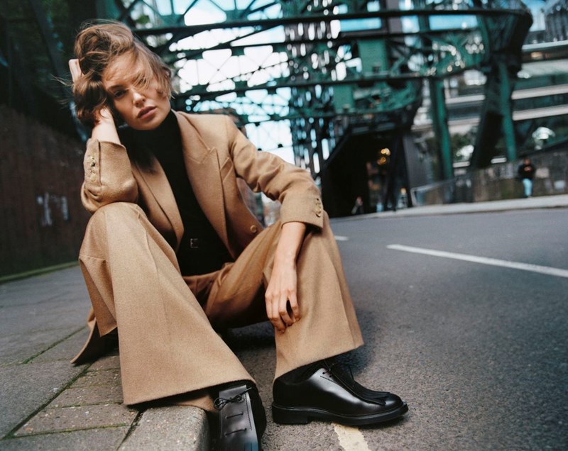 To εμβληματικό Olimpia Jacket πρωταγωνιστεί στη νέα καμπάνια της Max Mara και "ντύνει" κάθε ξεχωριστή γυναίκα - εικόνα 4