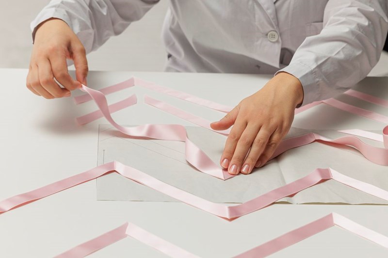 Made in Prada - Fragments of Romance: Η δεξιοτεχνία σε όλο της το μεγαλείο - εικόνα 4