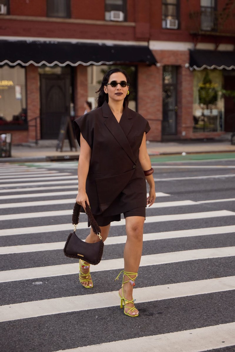 Fashion inspo: Έτσι θα φορέσεις την πιο posh απόχρωση για το φθινόπωρο - εικόνα 5