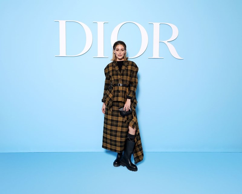 Dior SS25: Η επιβλητική ισχύς της σύγχρονης θηλυκότητας - εικόνα 30