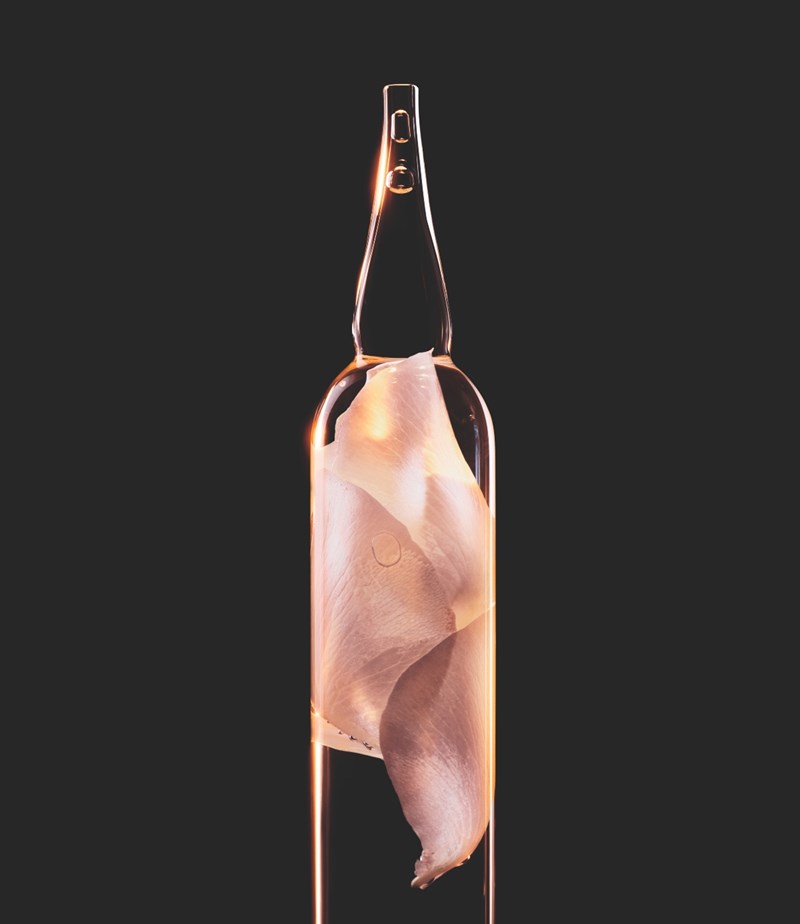 Πώς ένας πολυτελής ορός με τριαντάφυλλο δρα στην ανανέωση της επιδερμίδας μας - εικόνα 2