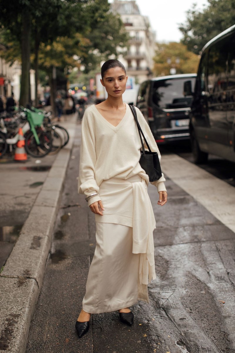 PFW SS25: Τα street style looks που ξεχώρισαν στην Εβδομάδα Μόδας στο Παρίσι - εικόνα 5