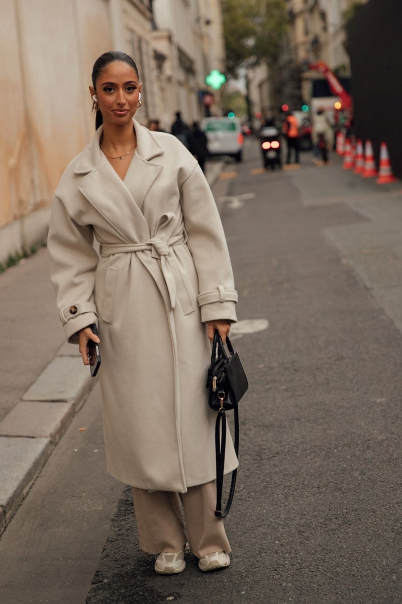 PFW SS25: Τα street style looks που ξεχώρισαν στην Εβδομάδα Μόδας στο Παρίσι - εικόνα 8