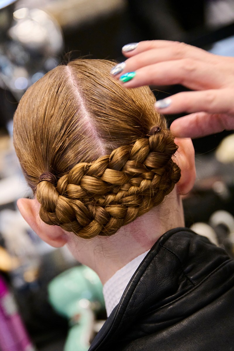 5 beauty τάσεις που εντοπίσαμε στην Εβδομάδα Μόδας της Νέας Υόρκης SS25 - εικόνα 1