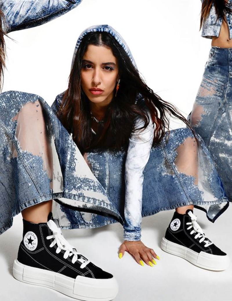 Η Μαρίνα Σάττι πρωταγωνιστεί στη νέα καμπάνια Back to School της Converse - εικόνα 4