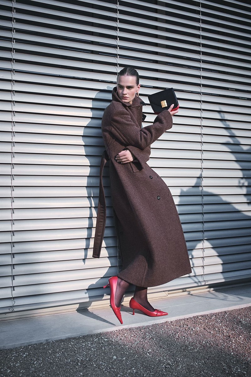 «Metaphysica»: η νέα καμπάνια KALOGIROU για τη σεζόν Φθινόπωρο- Χειμώνας 2024-25 αποκαλύπτει με κινήσεις ακριβείας τις τάσεις της νέας εποχής - εικόνα 6