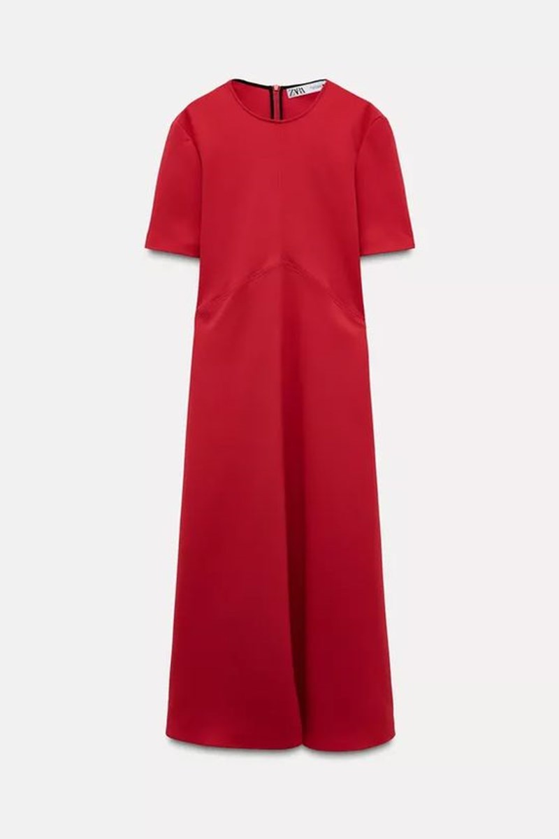 Corpcore: 6 φορέματα από ZARA που θα φοράς εναλλάξ στο γραφείο - εικόνα 1