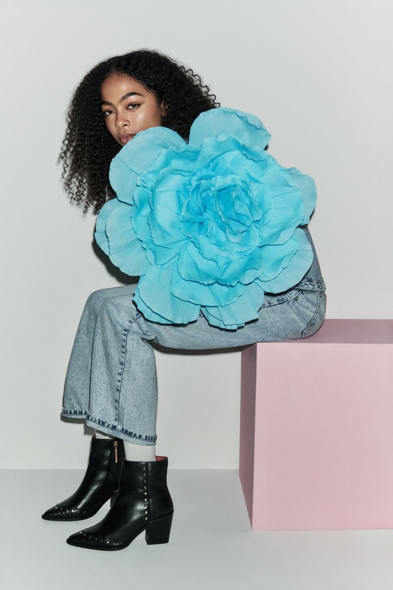 Σε αυτή τη νέα συλλογή βρήκαμε τα παπούτσια που θα φοράμε non stop το φθινόπωρο - εικόνα 1