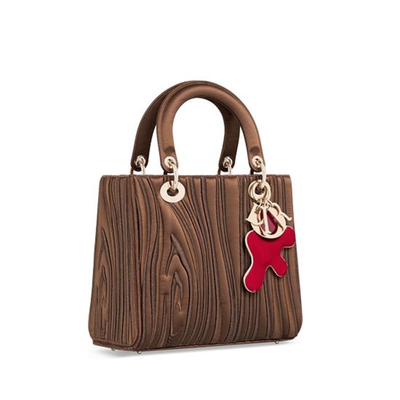 Dior Lady Art #9: Η εμβληματική τσάντα Lady Dior μεταμορφώνεται σε έργο τέχνης - εικόνα 3