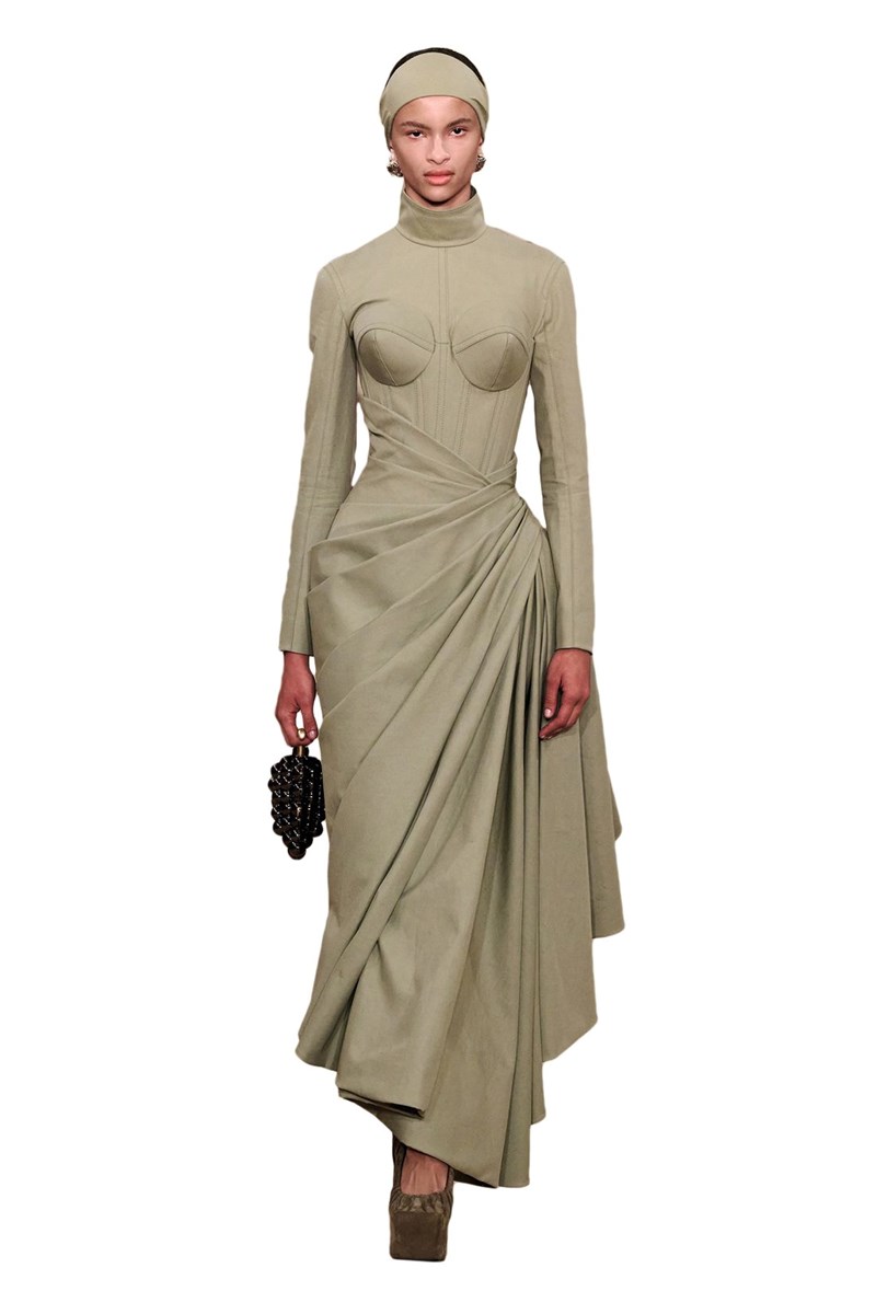 Olive Oasis: Αυτή είναι η πιο elegant απόχρωση για τον χειμώνα - εικόνα 8