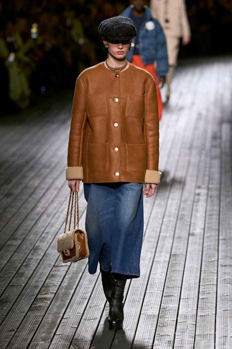 Αυτές είναι οι φούστες που θα φοράμε το φθινοπωρο (και τον χειμώνα) σύμφωνα με τους σχεδιαστές - εικόνα 18