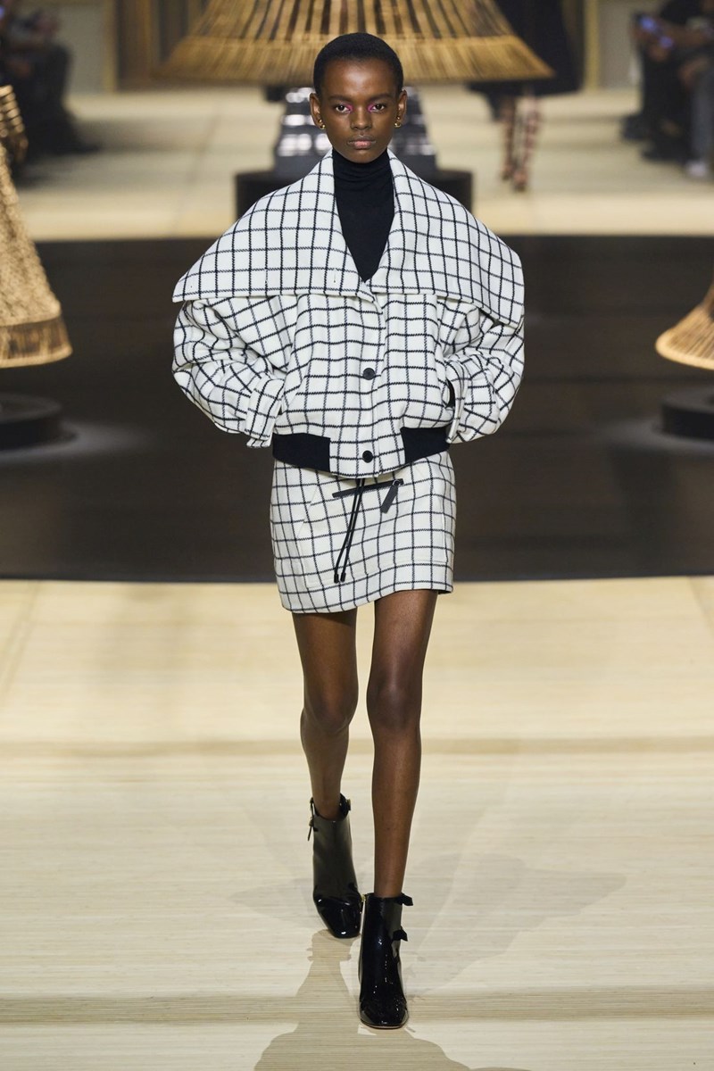 Αυτές είναι οι φούστες που θα φοράμε το φθινοπωρο (και τον χειμώνα) σύμφωνα με τους σχεδιαστές - εικόνα 10