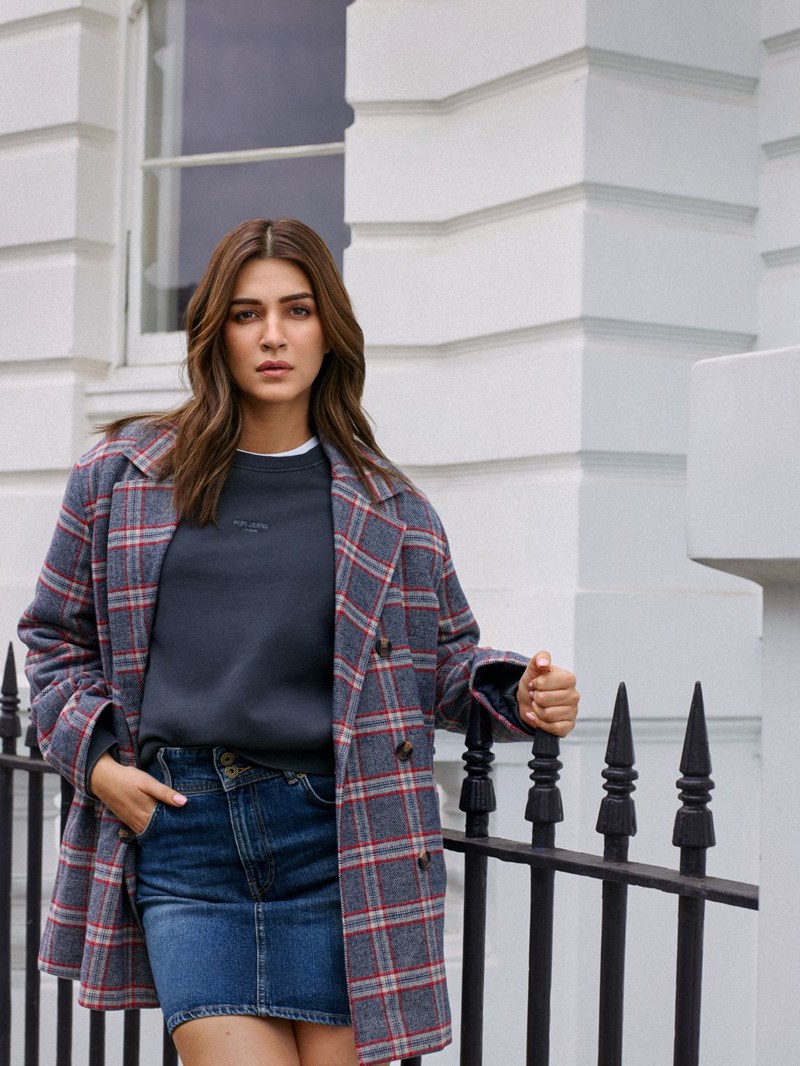 Βρήκαμε τα stylish κομμάτια που θα χαρίσουν αέρα Λονδίνου στα φθινοπωρινά σου looks - εικόνα 2