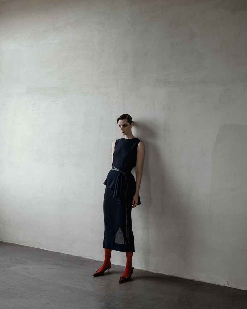 Σε αυτή τη φθινοπωρινή συλλογή ανακαλύψαμε τα πιο εκλεπτυσμένα σύνολα με δαντέλα - εικόνα 3