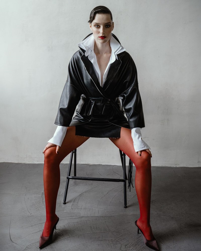 Σε αυτή τη φθινοπωρινή συλλογή ανακαλύψαμε τα πιο εκλεπτυσμένα σύνολα με δαντέλα - εικόνα 2