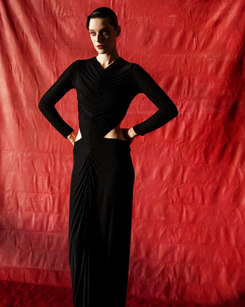 Σε αυτή τη φθινοπωρινή συλλογή ανακαλύψαμε τα πιο εκλεπτυσμένα σύνολα με δαντέλα - εικόνα 4