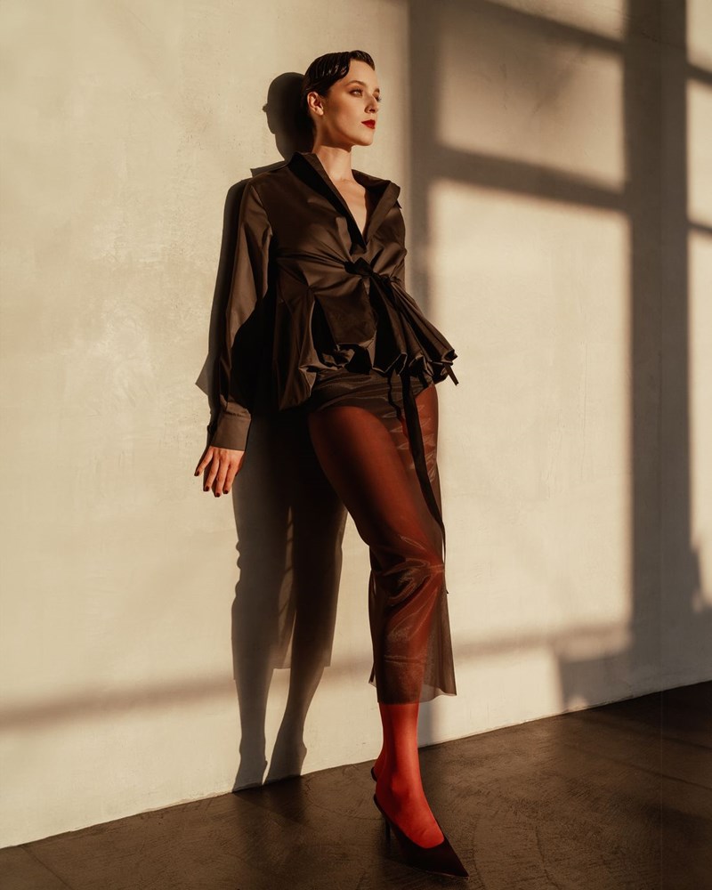 Σε αυτή τη φθινοπωρινή συλλογή ανακαλύψαμε τα πιο εκλεπτυσμένα σύνολα με δαντέλα - εικόνα 5