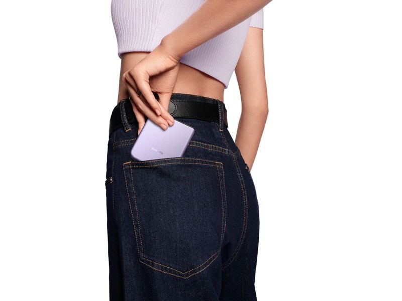 Xiaomi MIX Flip: Πώς το stylish new age αξεσουάρ μου αναβάθμισε τα looks και διευκόλυνε την καθημερινότητά μου - εικόνα 1