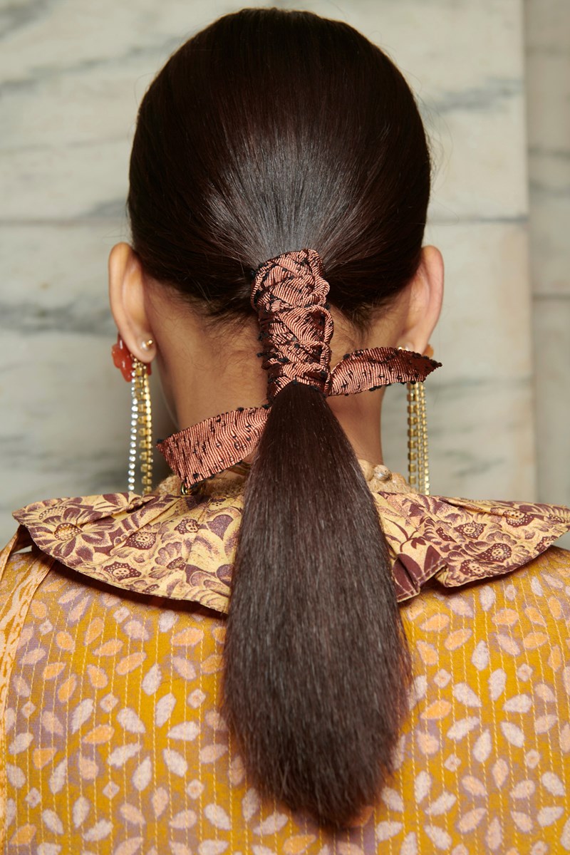 Αυτό είναι το κλασικό χτένισμα που θα βλέπουμε παντού όλο το χειμώνα - εικόνα 2