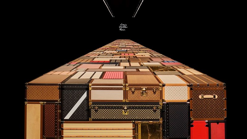 Louis Vuitton SS25: Ταξίδι προς τον μαξιμαλισμό - εικόνα 2