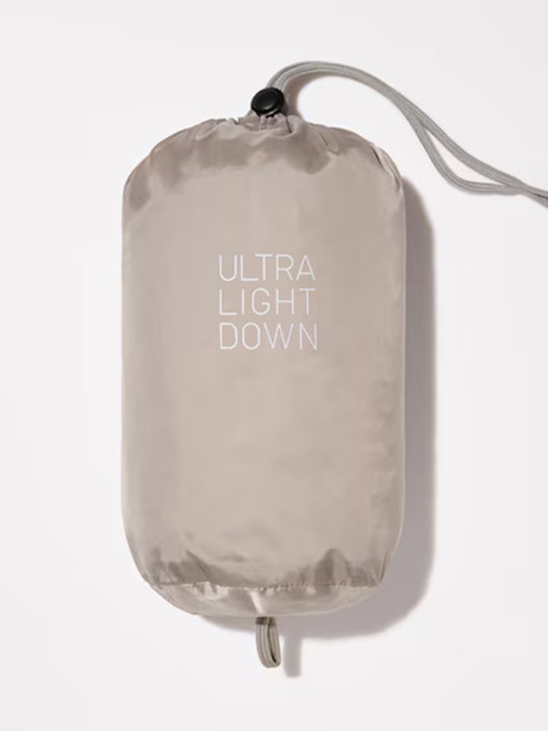 Βρήκαμε το ελαφρύ αλλά ζεστό αμάνικο μπουφάν για τις πρώτες κρύες ημέρες που κοστίζει 50 ευρώ - εικόνα 2