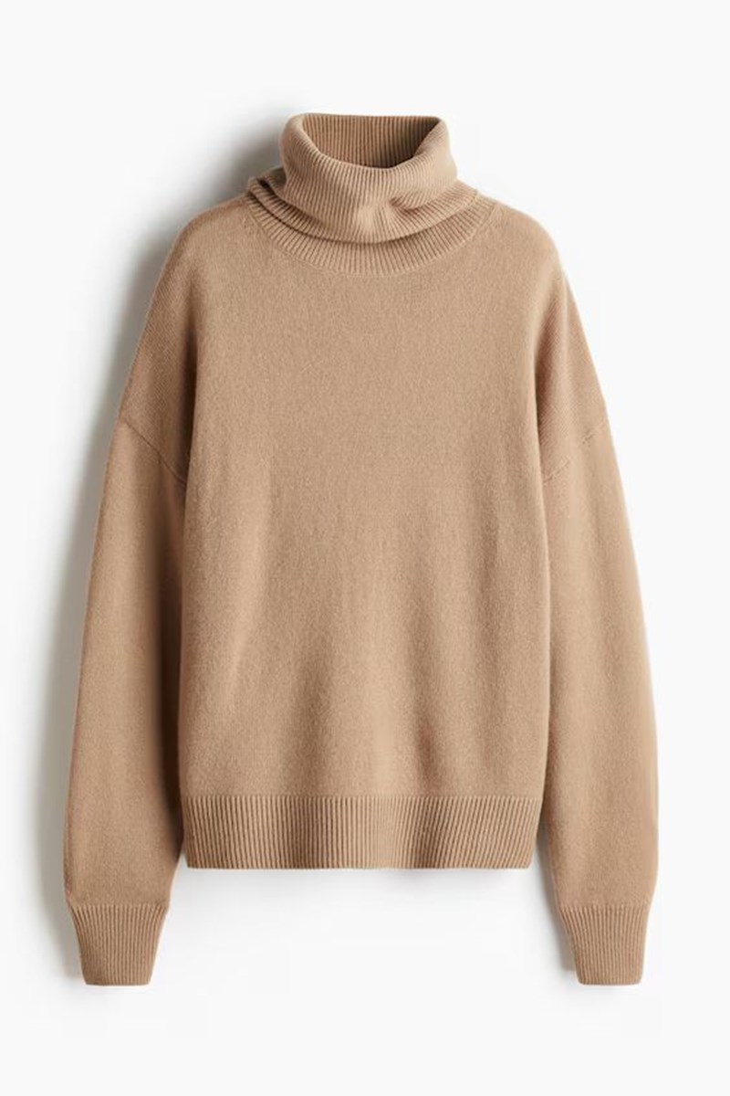 5 πουλόβερ που πρέπει να έχεις στη γκαρνταρόμπα σου ανεξάρτητα από τα trends - εικόνα 2