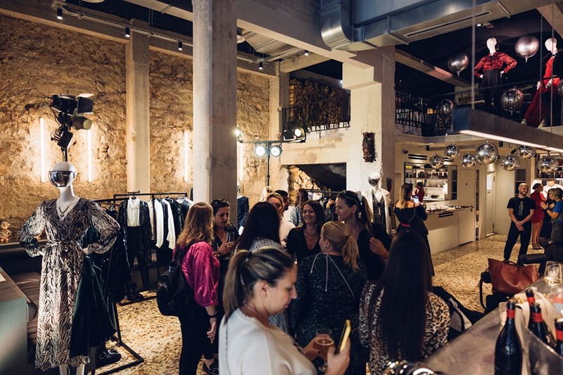 Η ‘ALE παρουσίασε τη νέα της συλλογή "Sartorial Mirrors" στο Pharaoh - εικόνα 2