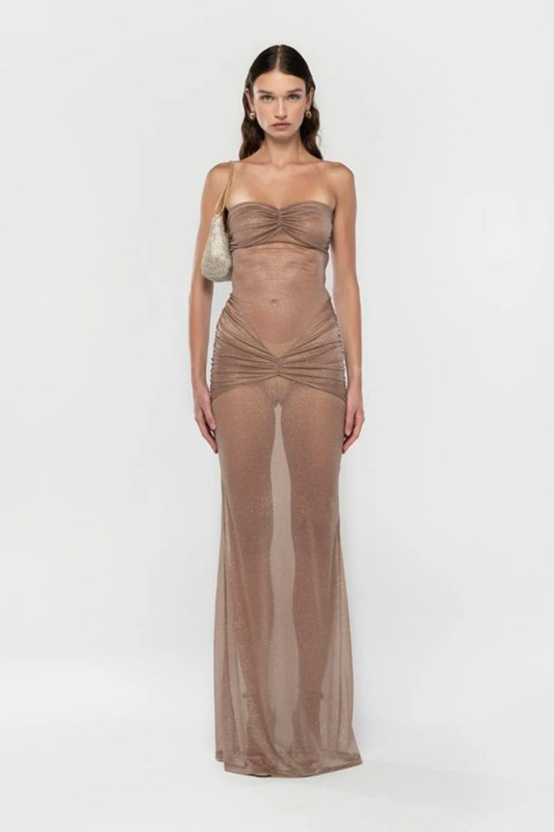 Θα φορούσες το διάφανο φόρεμα; Αυτά τα 4 naked dresses που ανακαλύψαμε θα σε πείσουν να το τολμήσεις - εικόνα 5